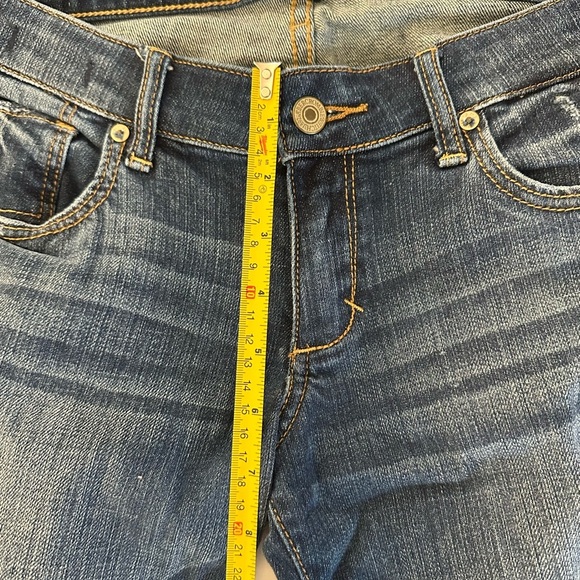 Abercrombie and Fitch Women's Distressed Blue Skinny Low Rise Jeans - Picture 6 of 6